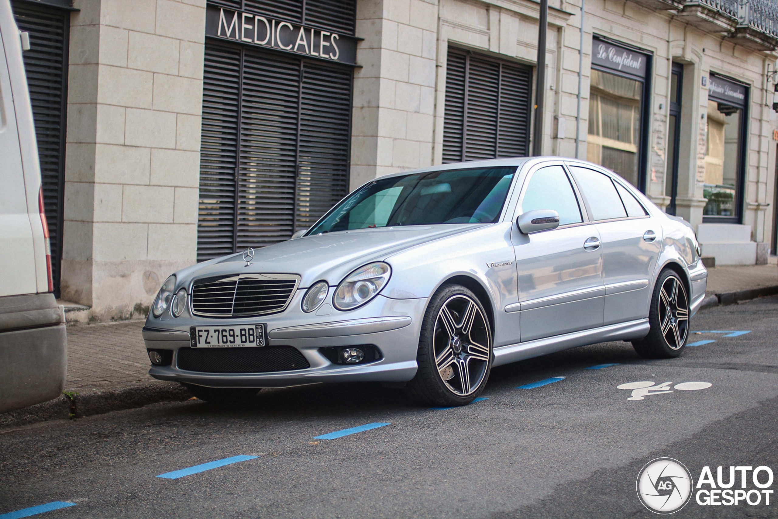 Mercedes-Benz E 55 AMG