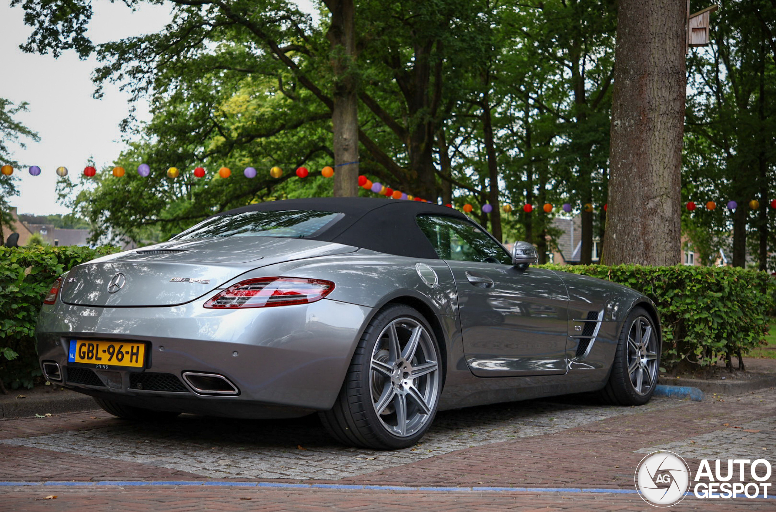 Mercedes-Benz SLS AMG Roadster