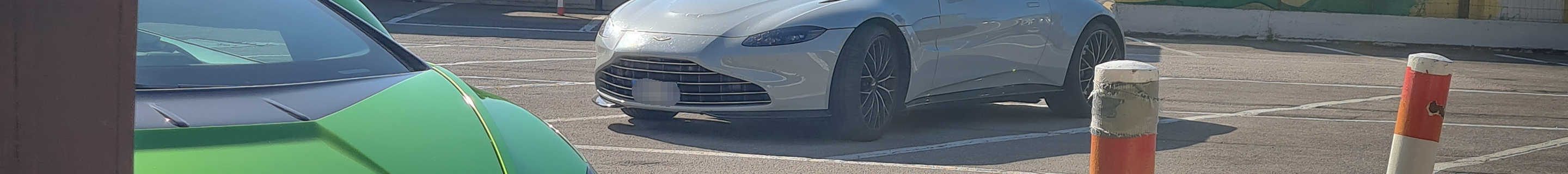 Aston Martin V8 Vantage 2018