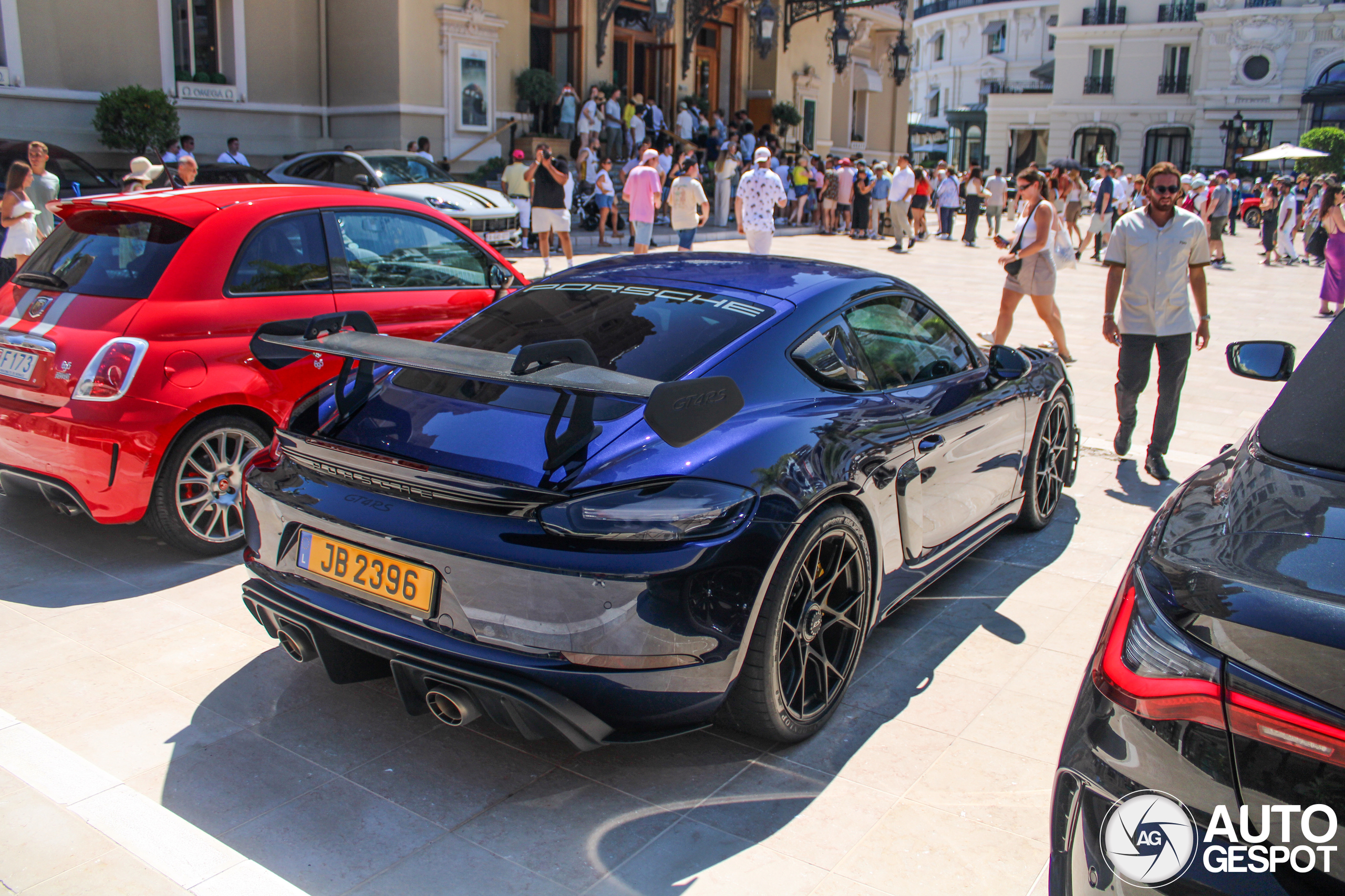 Porsche 718 Cayman GT4 RS Weissach Package