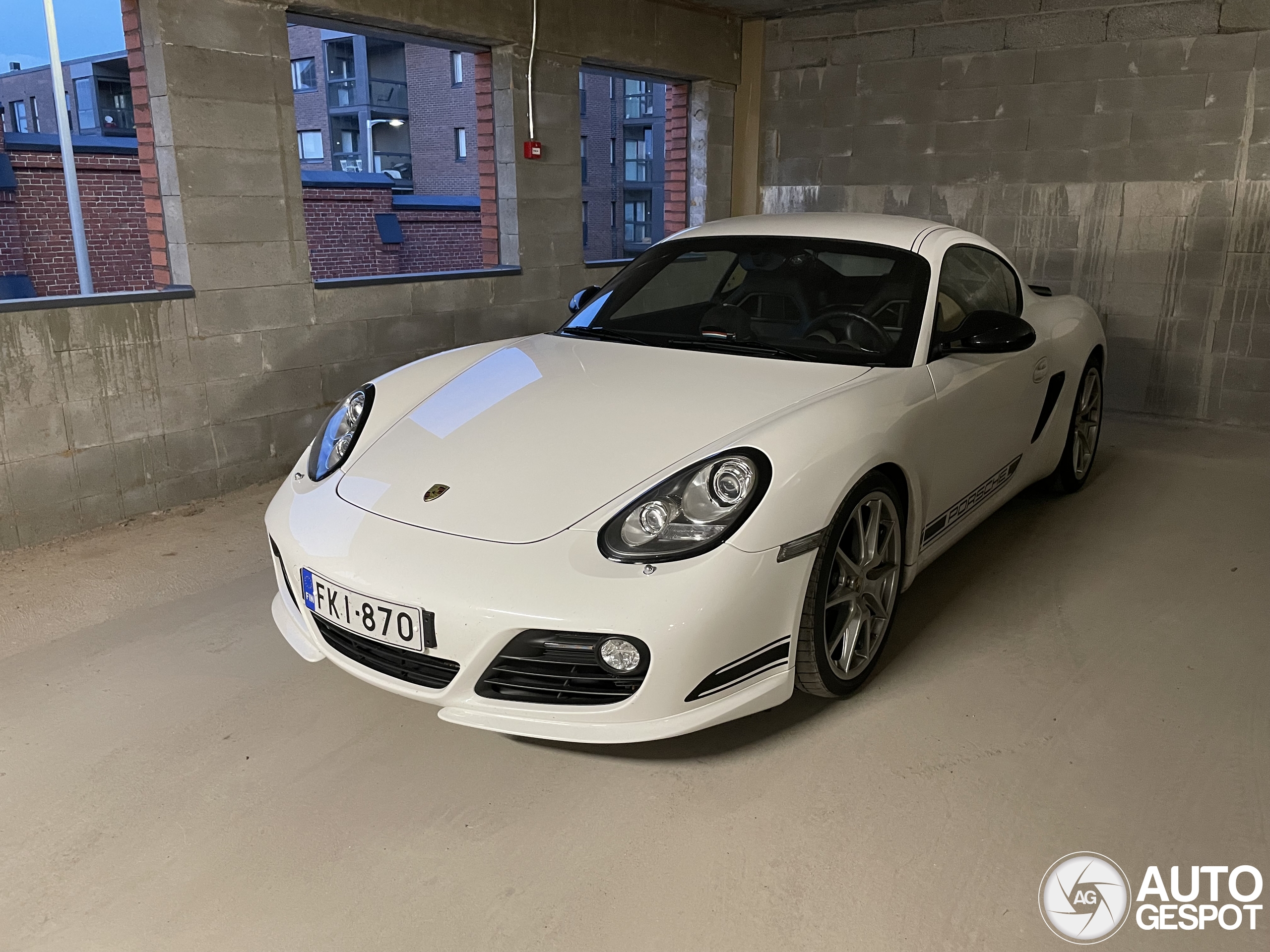 Porsche 987 Cayman R