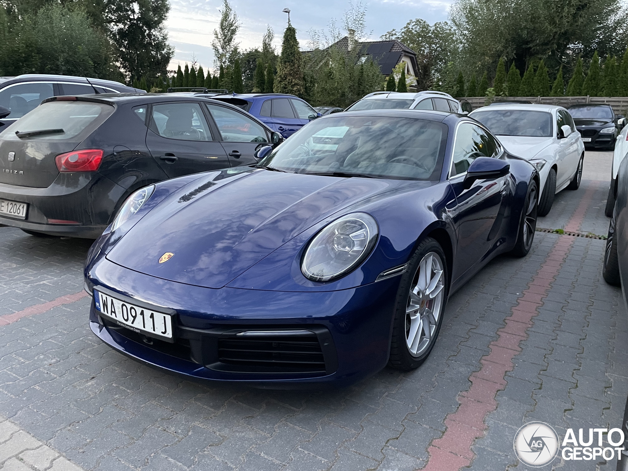 Porsche 992 Carrera 4S