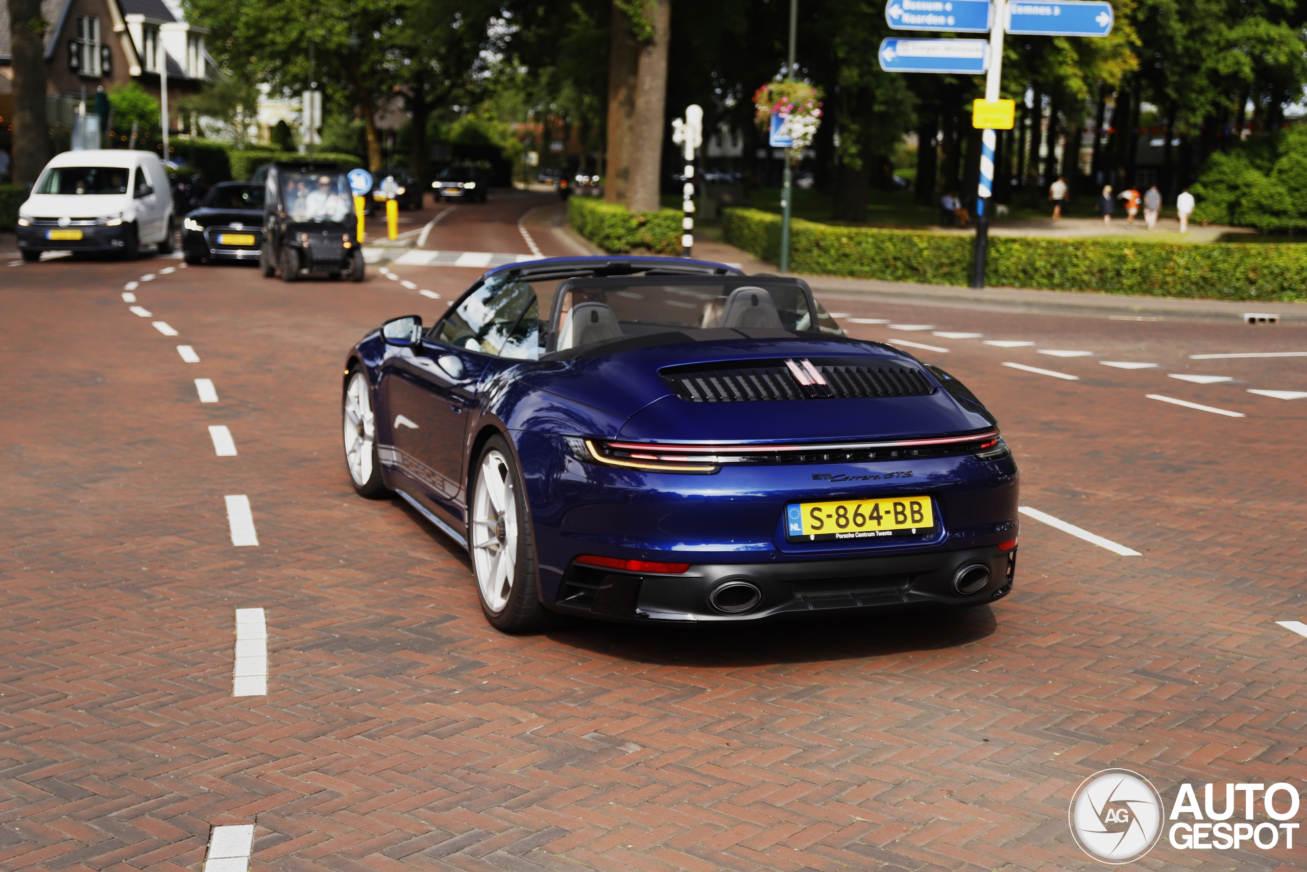 Porsche 992 Carrera GTS Cabriolet