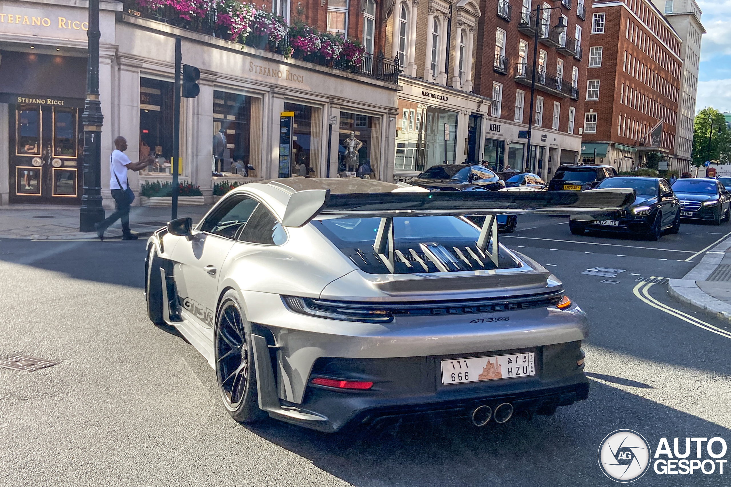 Porsche 992 GT3 RS Weissach Package