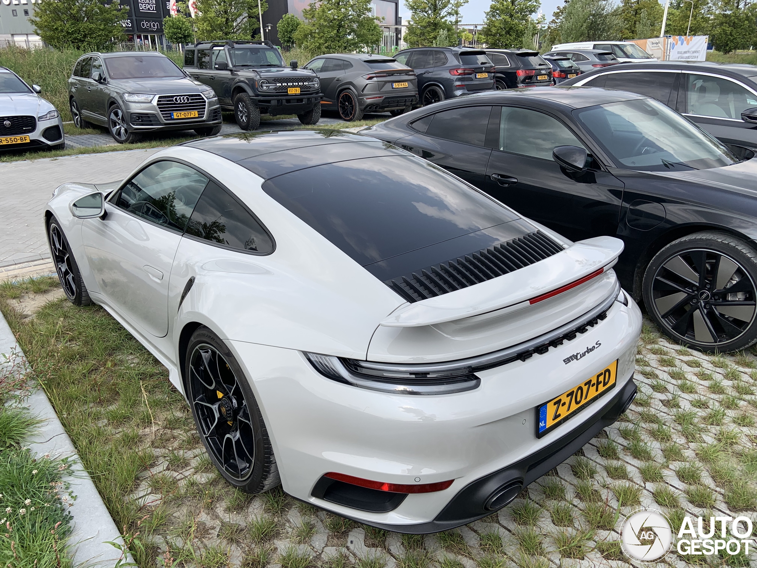 Porsche 992 Turbo S