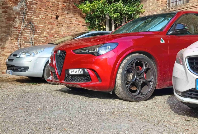 Alfa Romeo Stelvio Quadrifoglio 2023