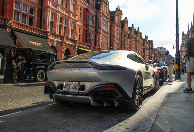 Aston Martin V8 Vantage 2018