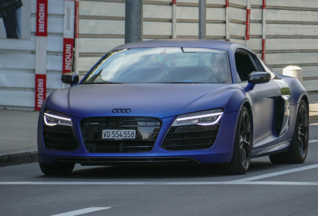 Audi R8 V10 Plus 2013