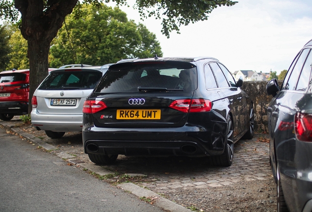 Audi RS4 Avant B8