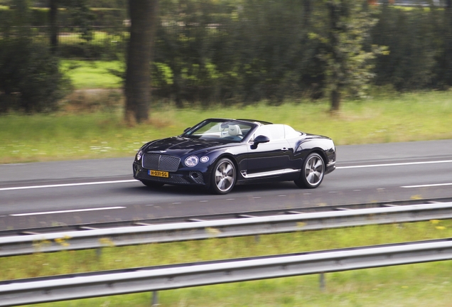 Bentley Continental GTC 2019