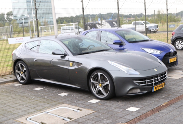 Ferrari FF