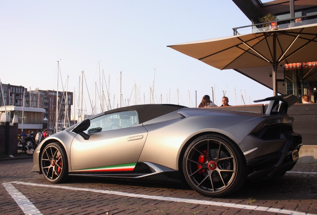 Lamborghini Huracán LP640-4 Performante Spyder