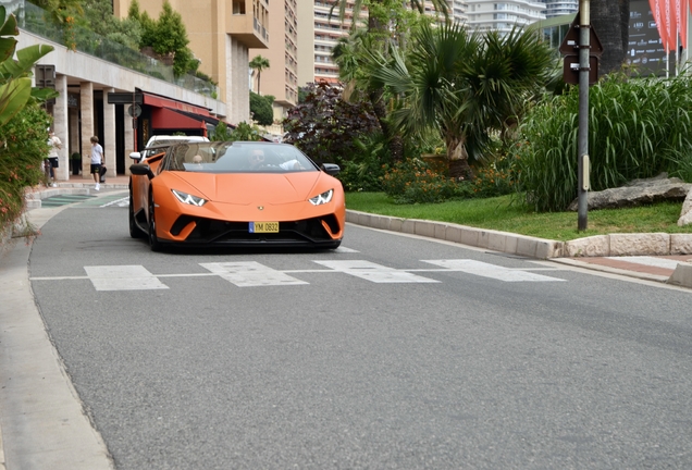 Lamborghini Huracán LP640-4 Performante Spyder