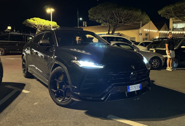 Lamborghini Urus Performante