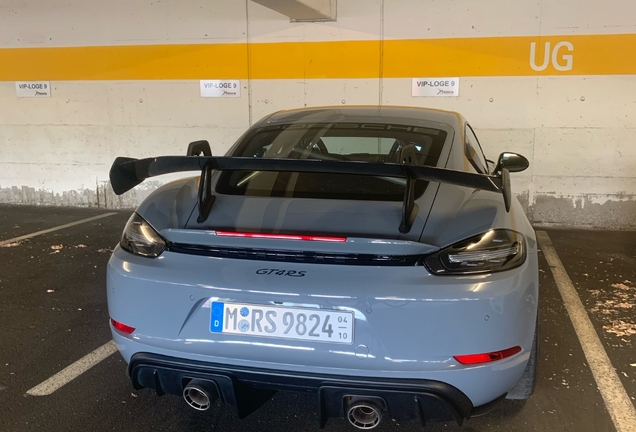 Porsche 718 Cayman GT4 RS