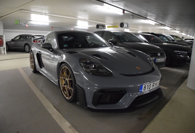 Porsche 718 Cayman GT4 RS