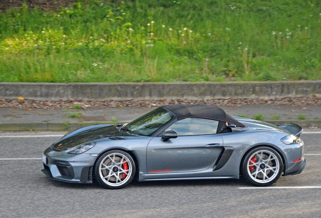 Porsche 718 Spyder RS Weissach Package