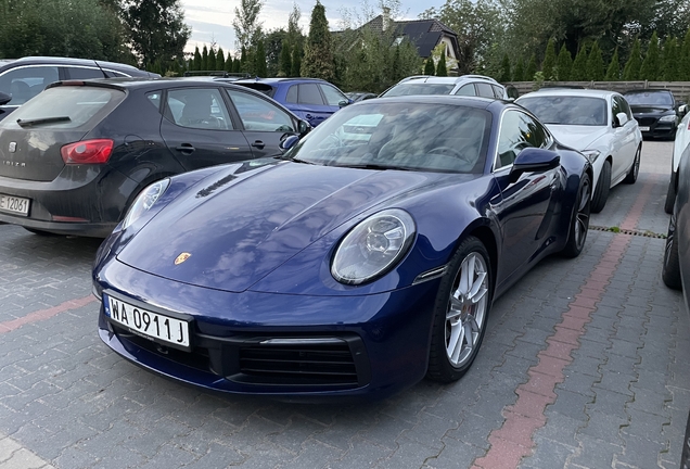 Porsche 992 Carrera 4S