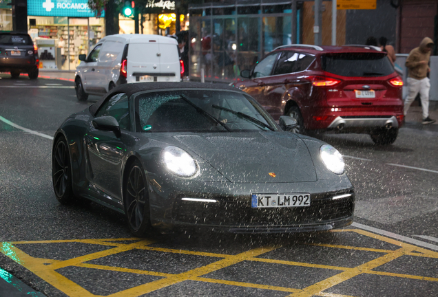 Porsche 992 Carrera 4S Cabriolet