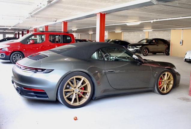 Porsche 992 Carrera 4S Cabriolet