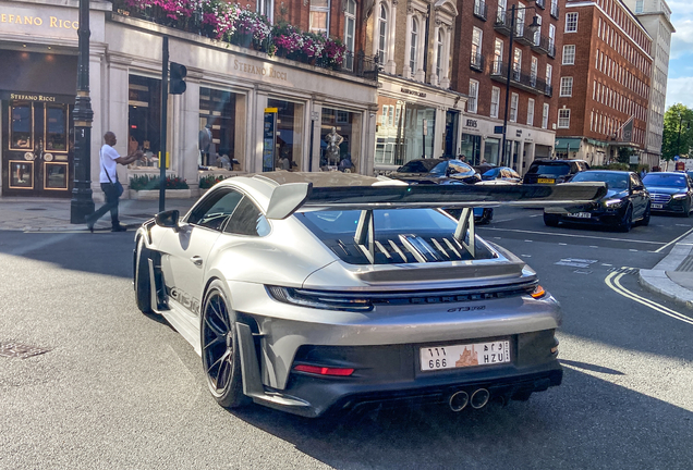 Porsche 992 GT3 RS Weissach Package