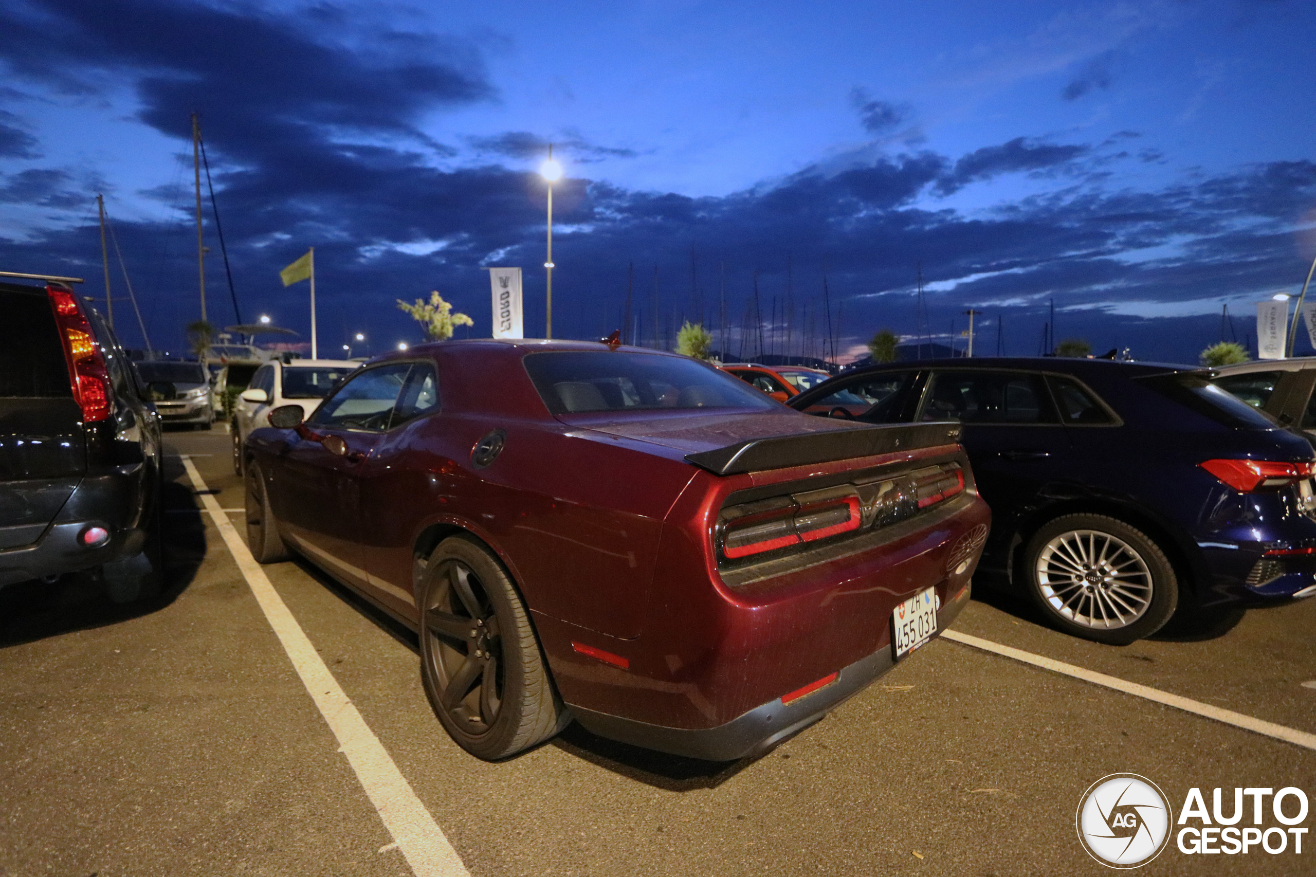 Dodge Challenger SRT Hellcat