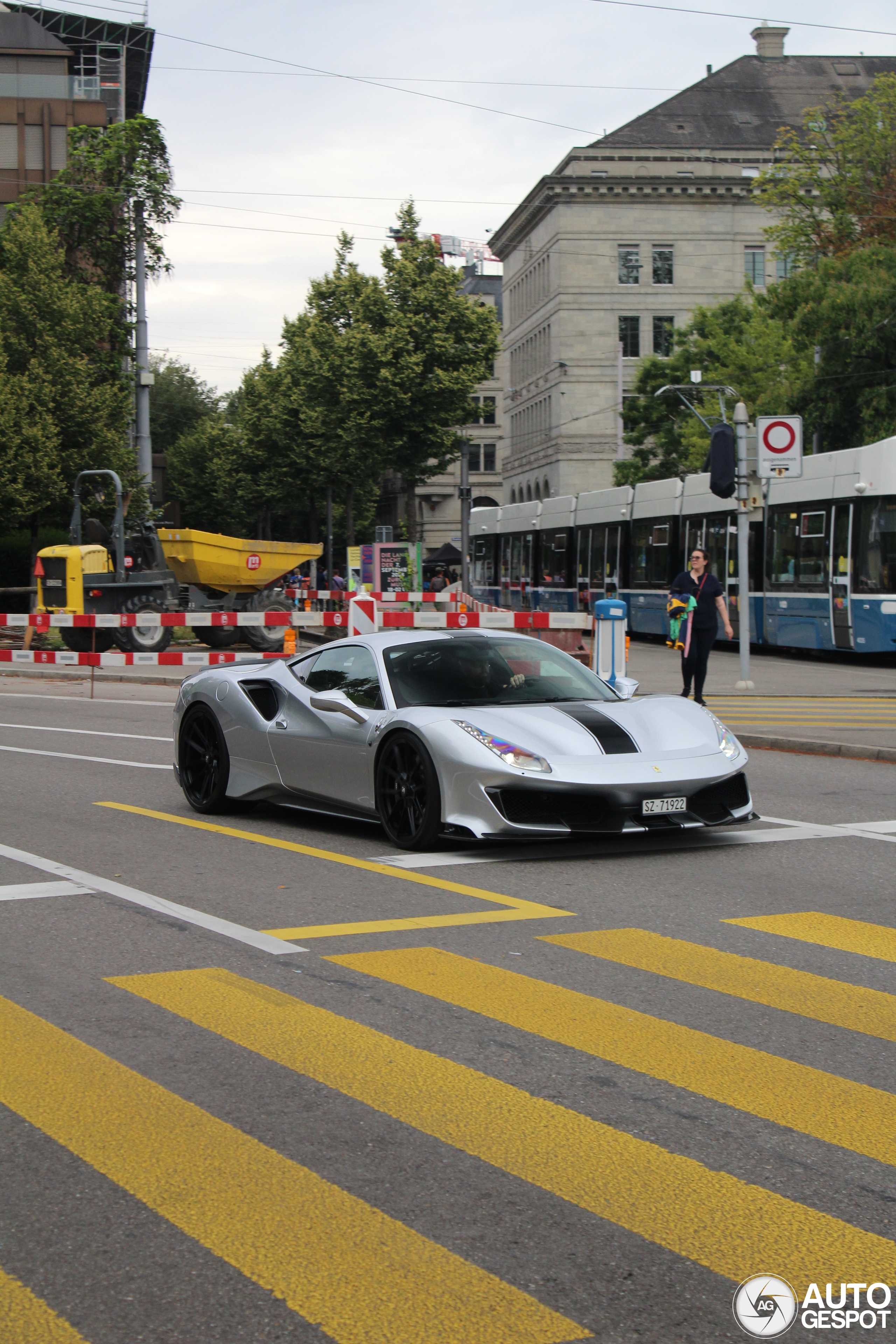 Ferrari 488 Pista Novitec Rosso