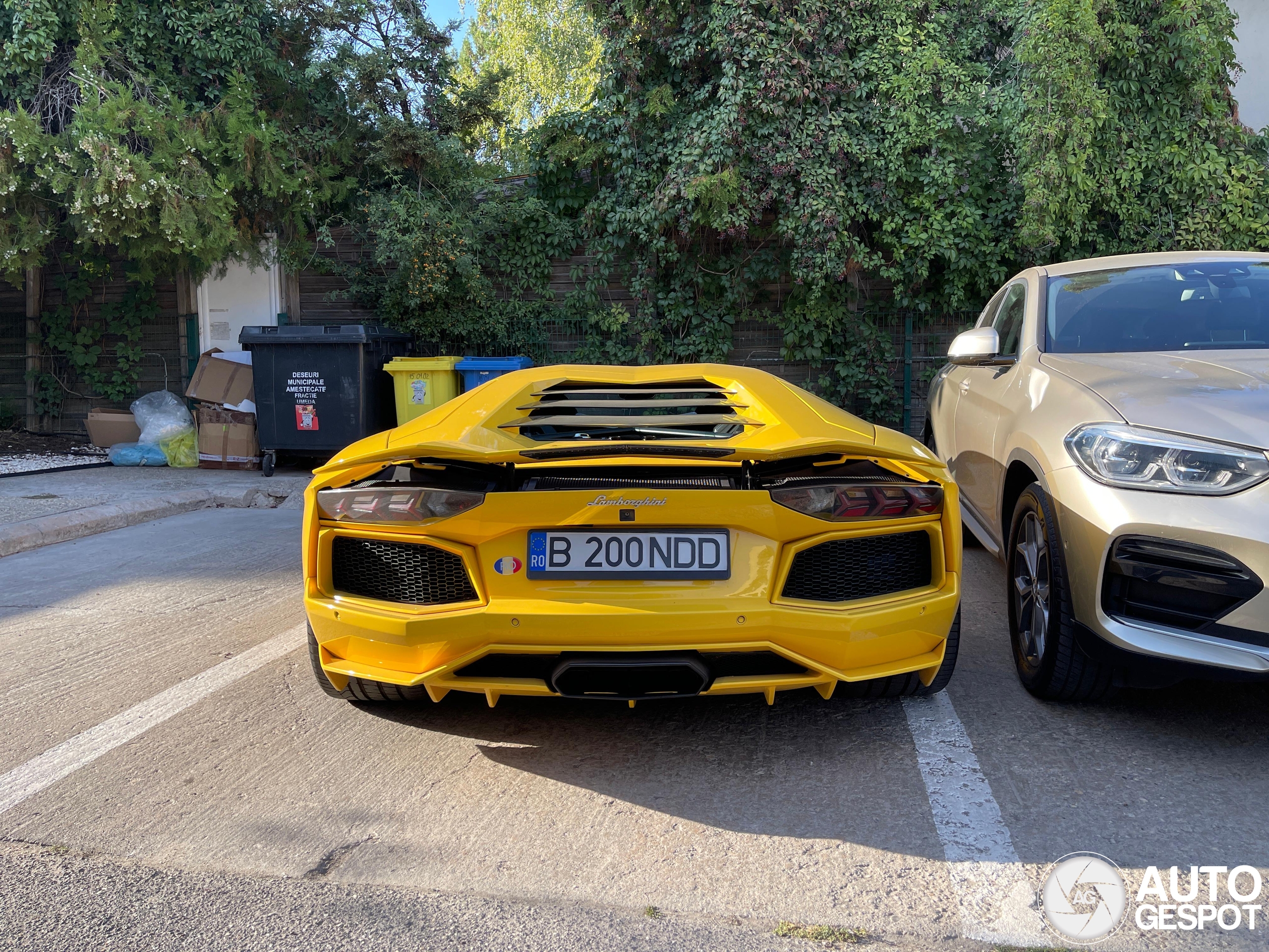 Lamborghini Aventador LP700-4