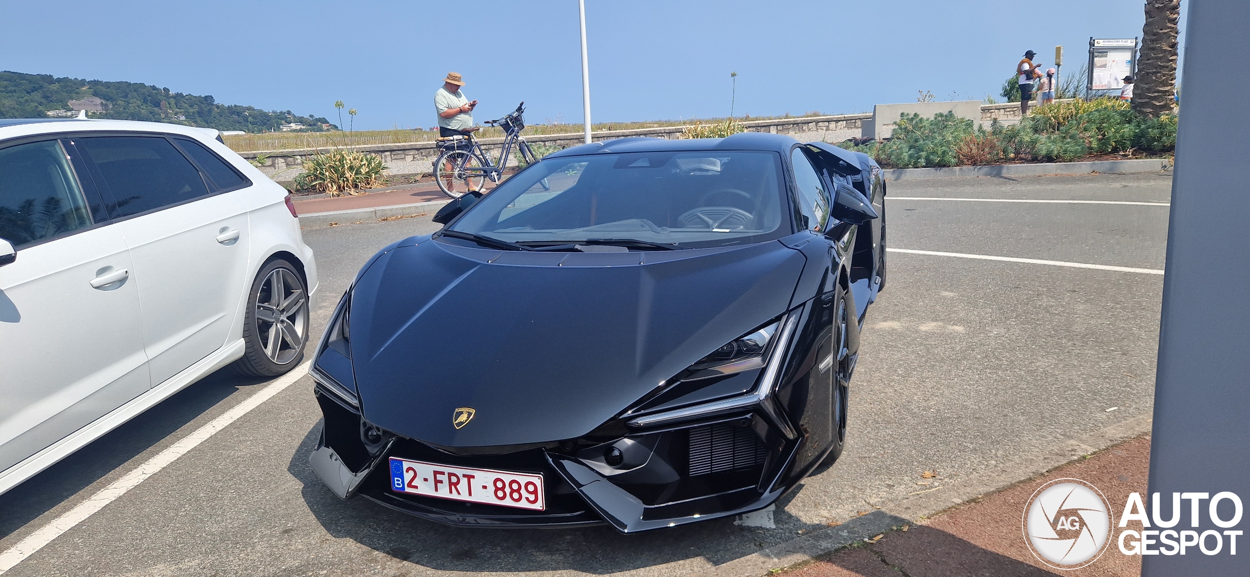 Lamborghini Revuelto