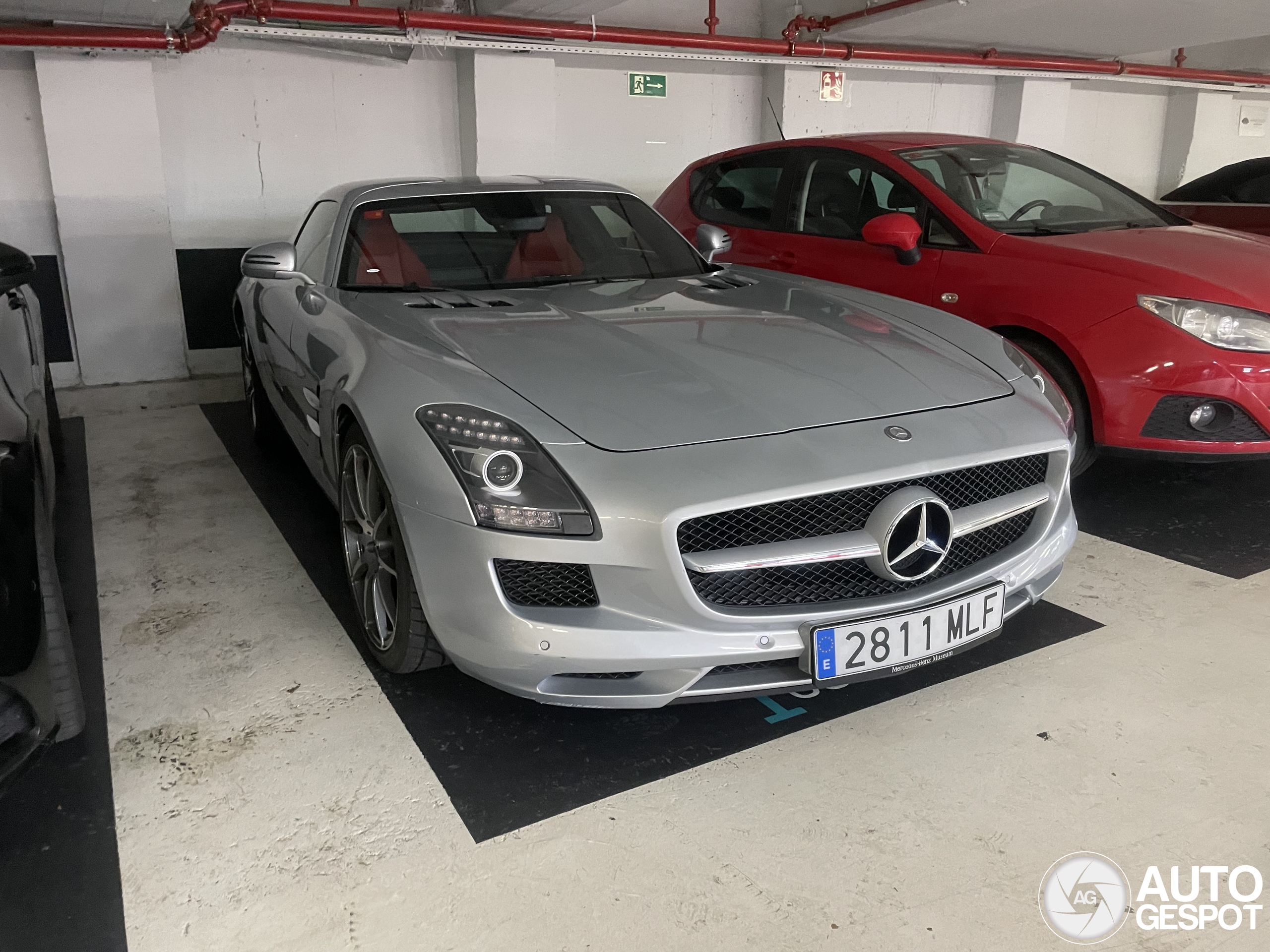 Mercedes-Benz SLS AMG