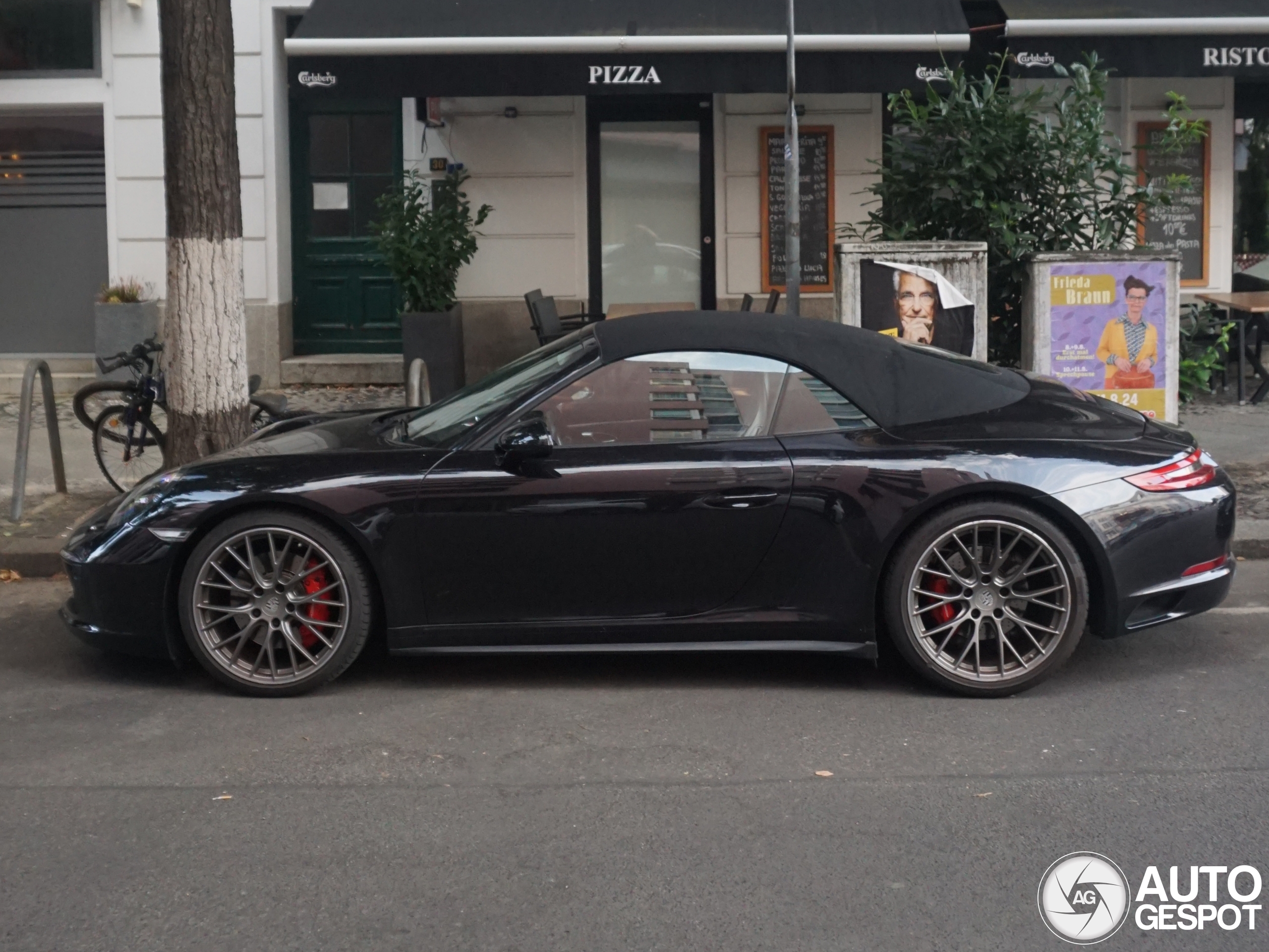 Porsche 991 Carrera 4S Cabriolet MkII