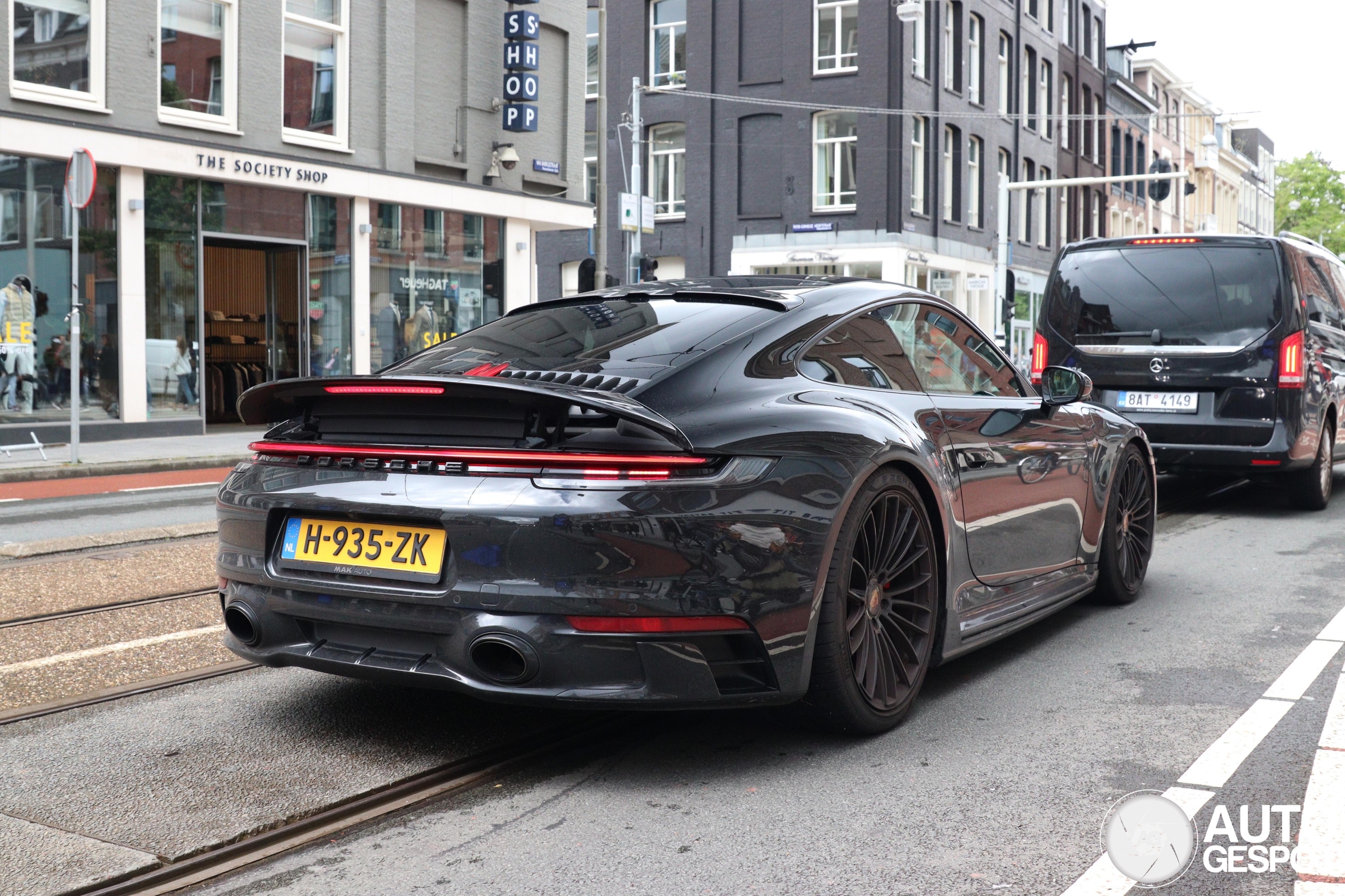 Porsche 992 Carrera 4S