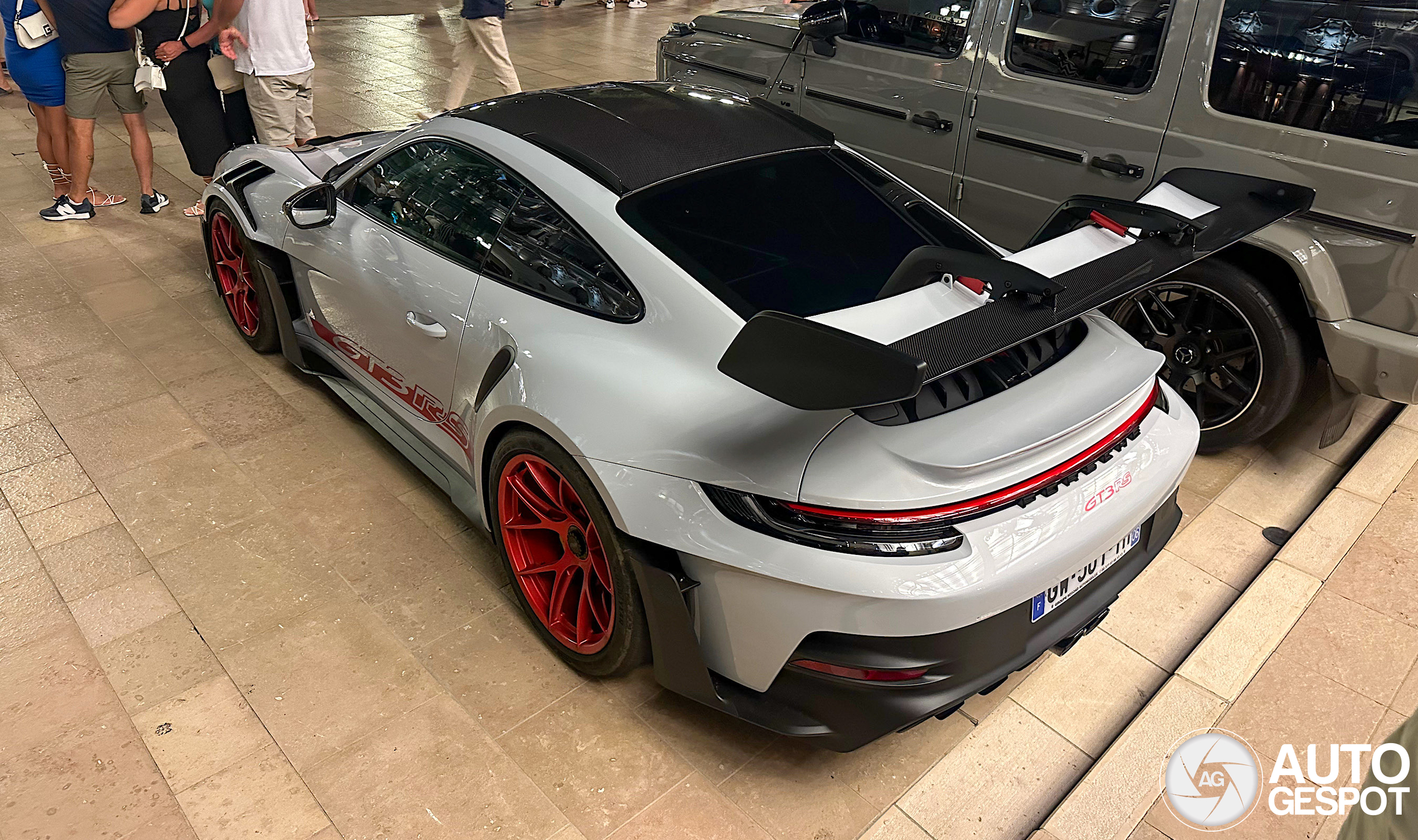 Porsche 992 GT3 RS Weissach Package