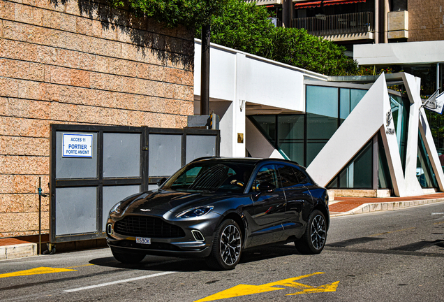 Aston Martin DBX