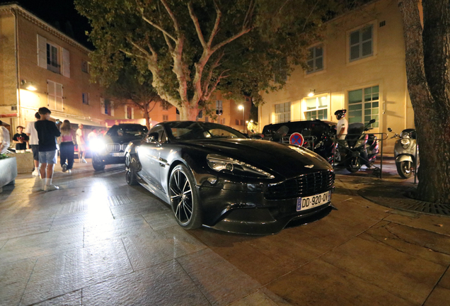 Aston Martin Vanquish 2013