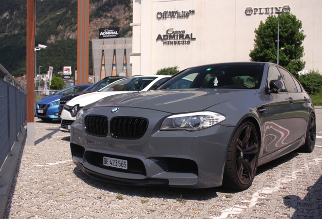 BMW M5 F10 2011