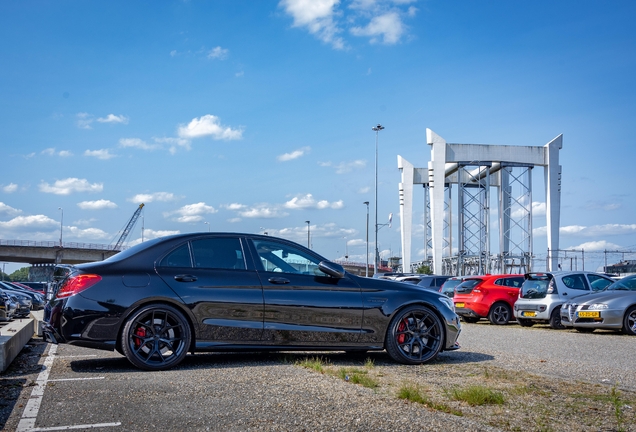 Mercedes-AMG C 63 S W205