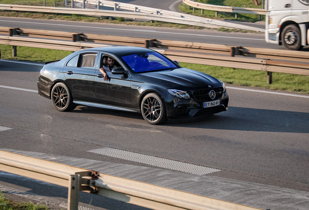 Mercedes-AMG E 63 S W213