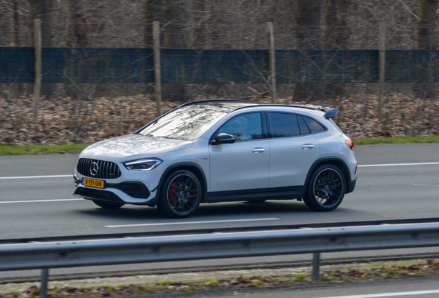 Mercedes-AMG GLA 45 S 4MATIC+ H247