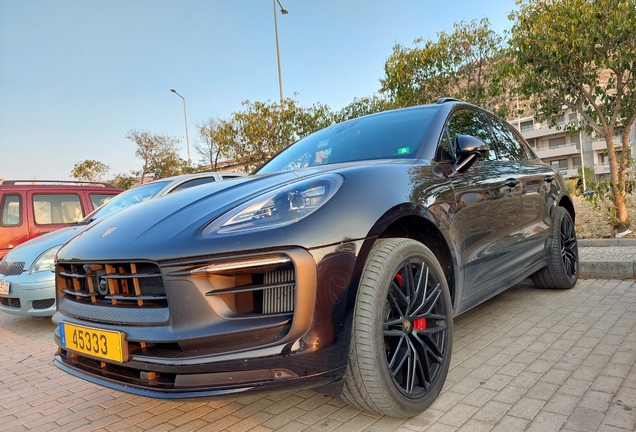 Porsche 95B Macan GTS MkIII