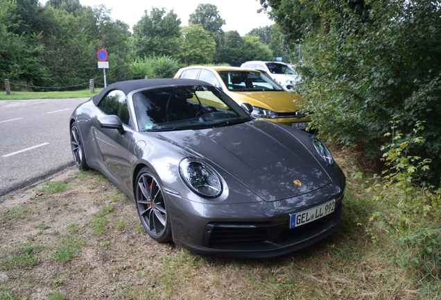 Porsche 992 Carrera 4S Cabriolet