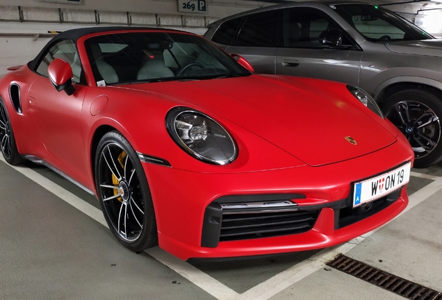 Porsche 992 Turbo S Cabriolet