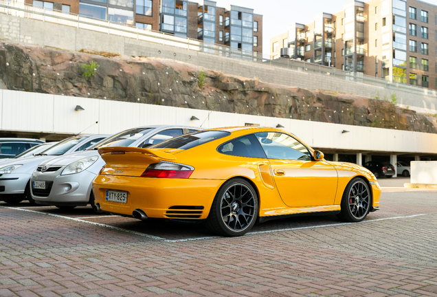 Porsche 996 Turbo