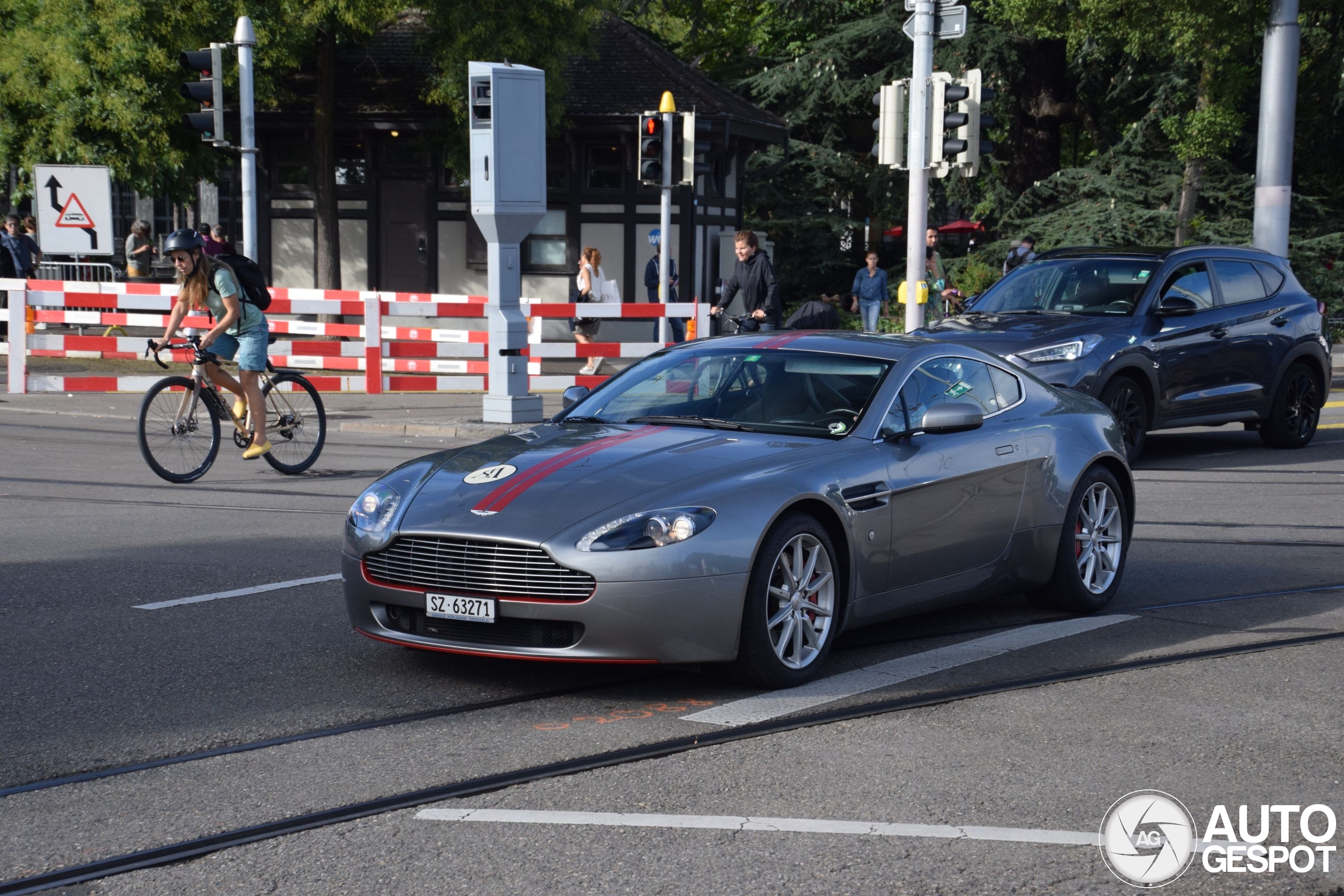 Aston Martin V8 Vantage