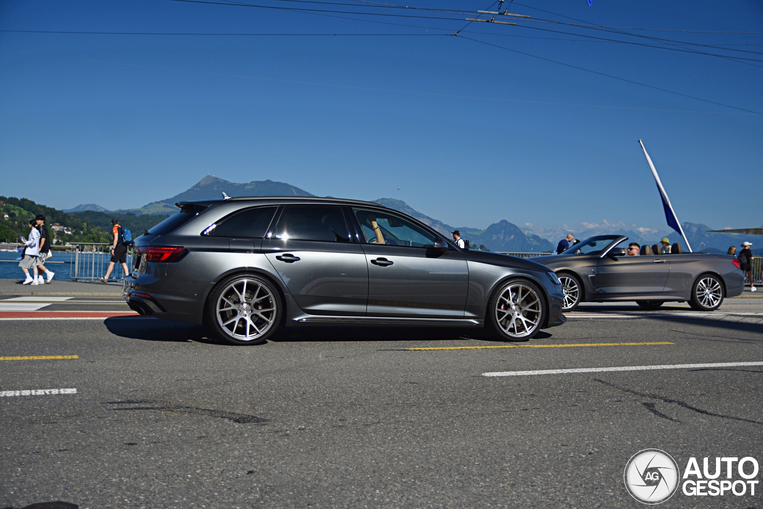 Audi RS4 Avant B9