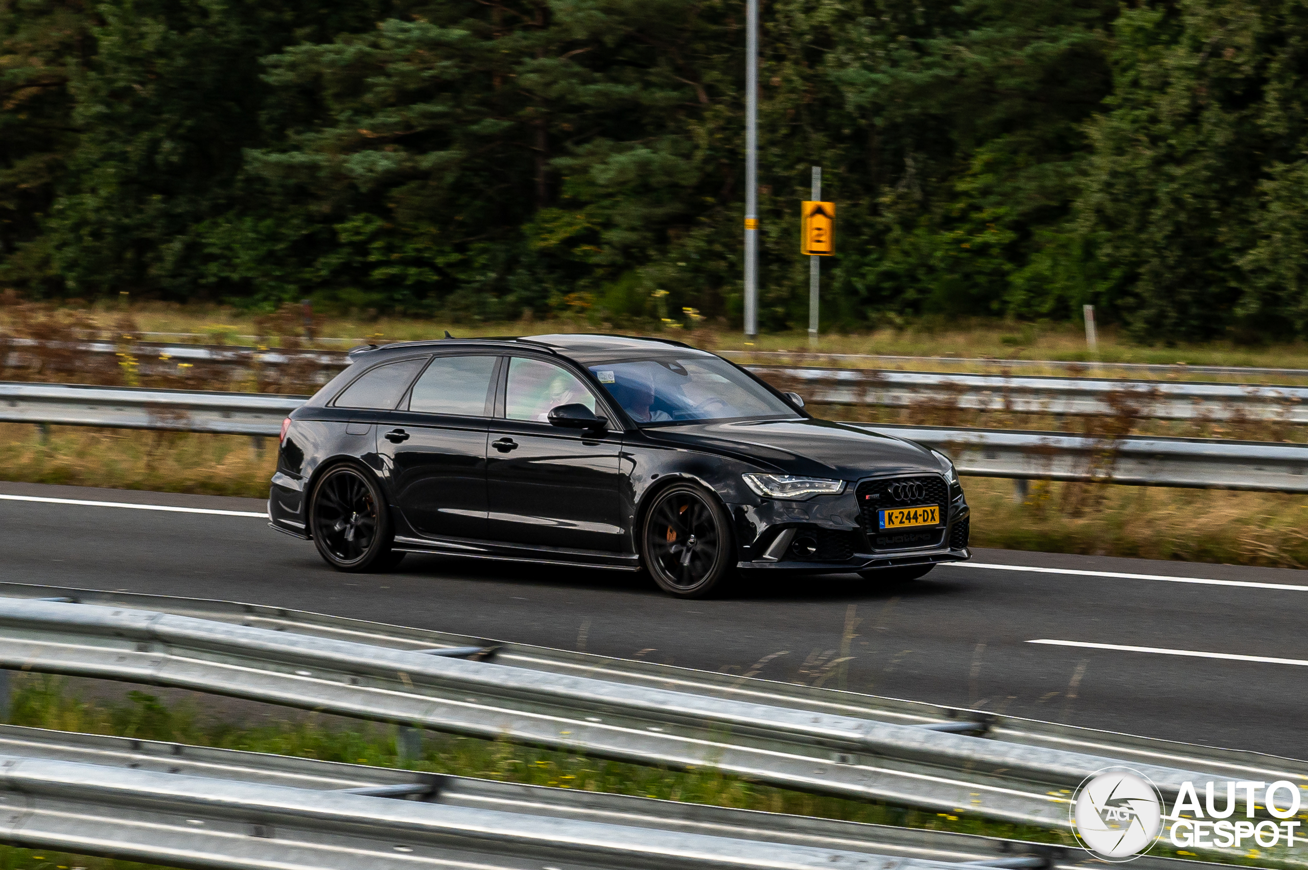 Audi RS6 Avant C7