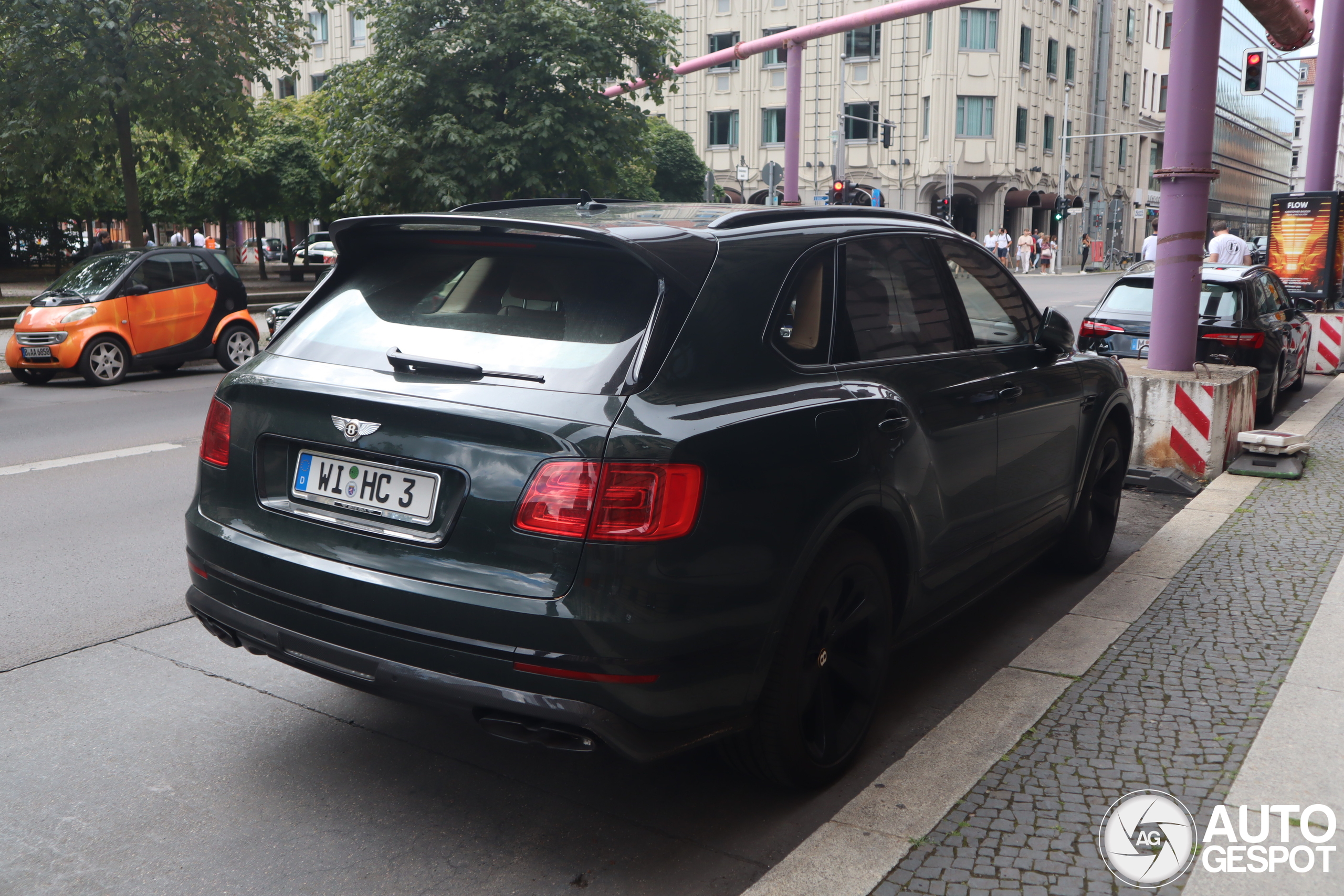 Bentley Bentayga V8