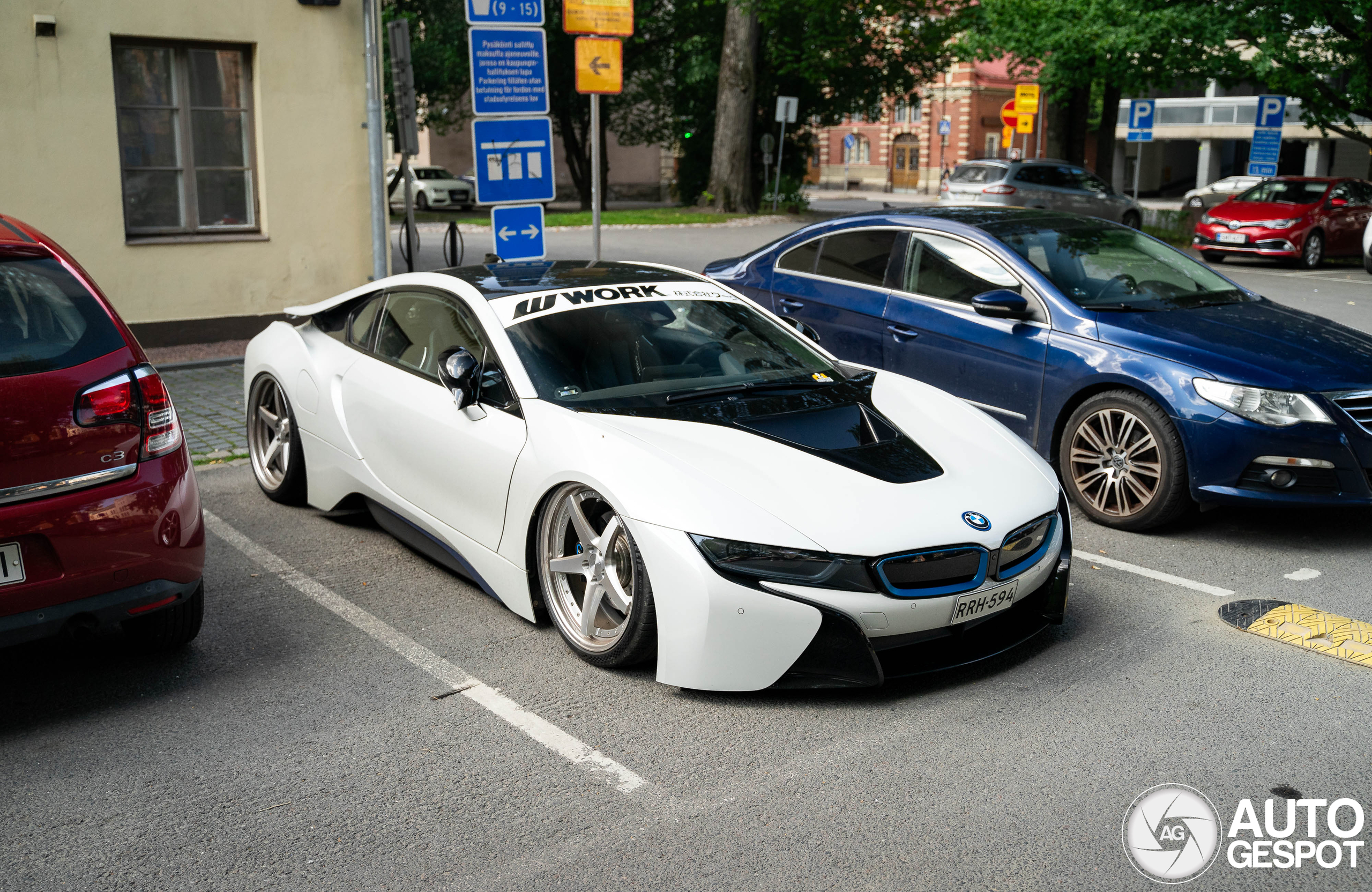 BMW i8