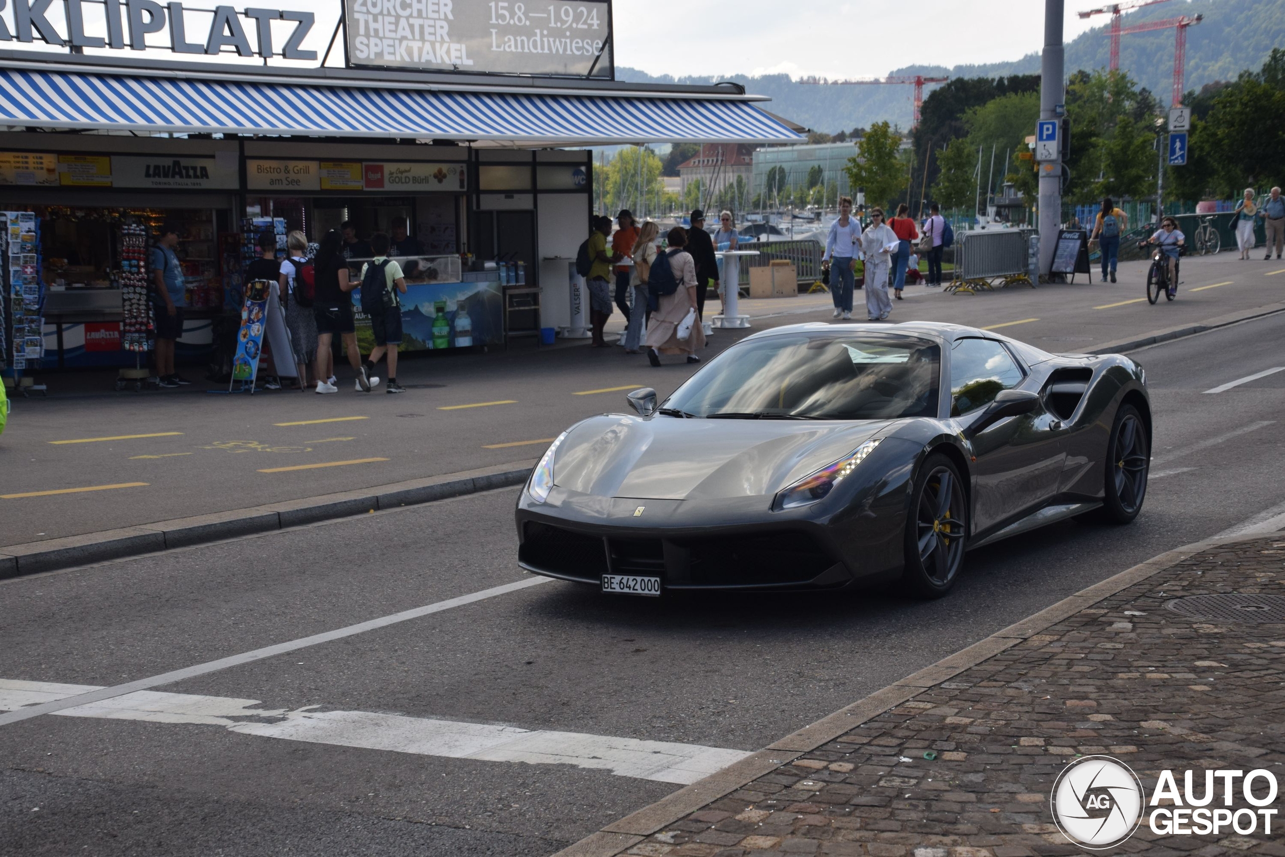 Ferrari 488 Spider