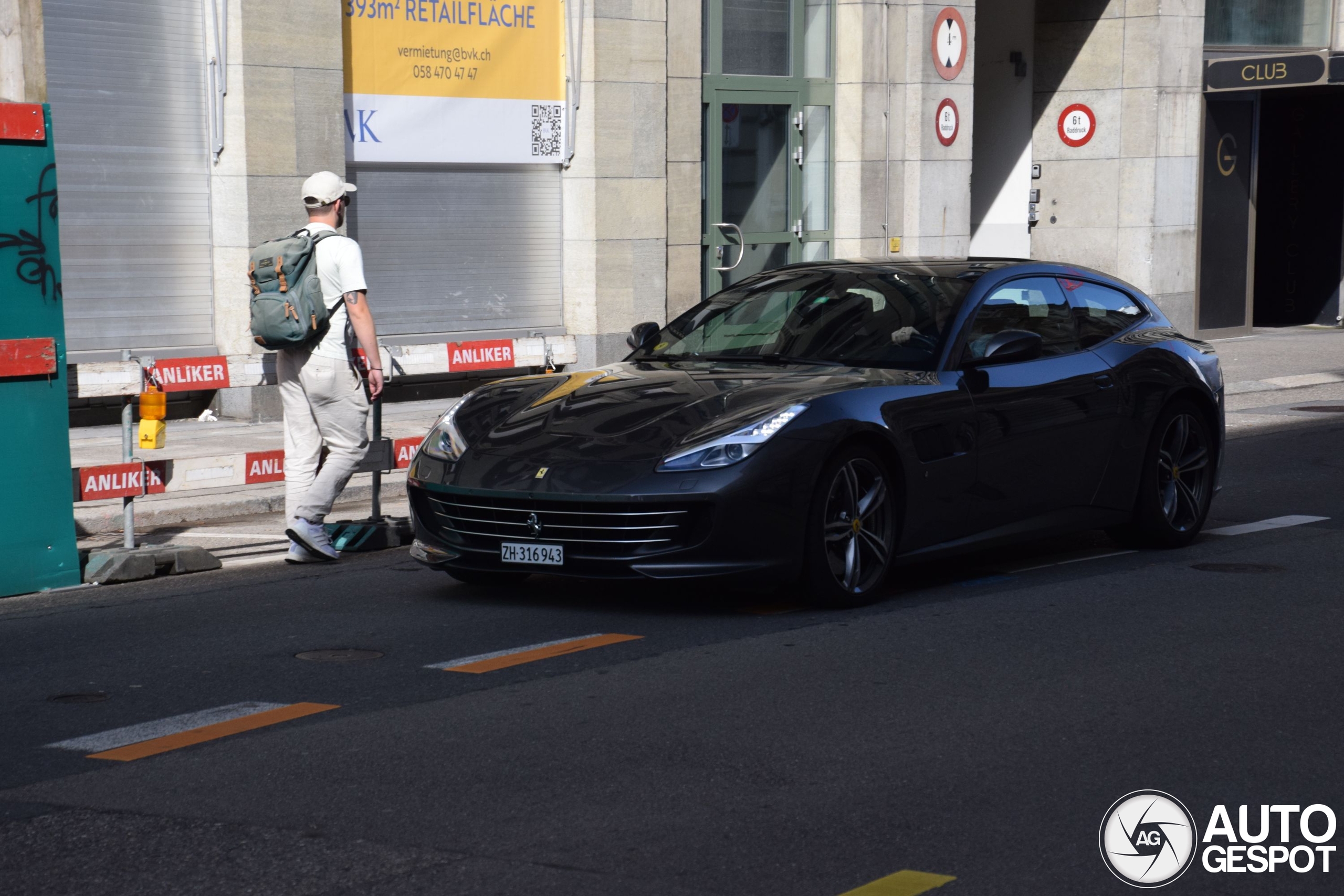 Ferrari GTC4Lusso